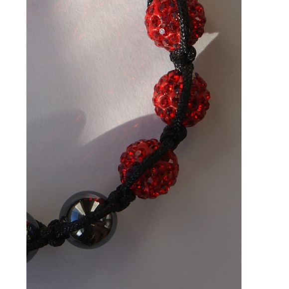 Red shamballa bracelet - Picture 2 of 2